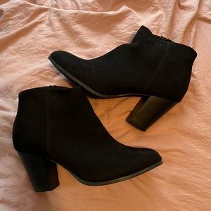 Old Navy Booties!